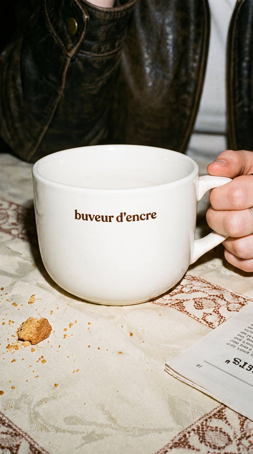 'buveur d'encre' latte mug